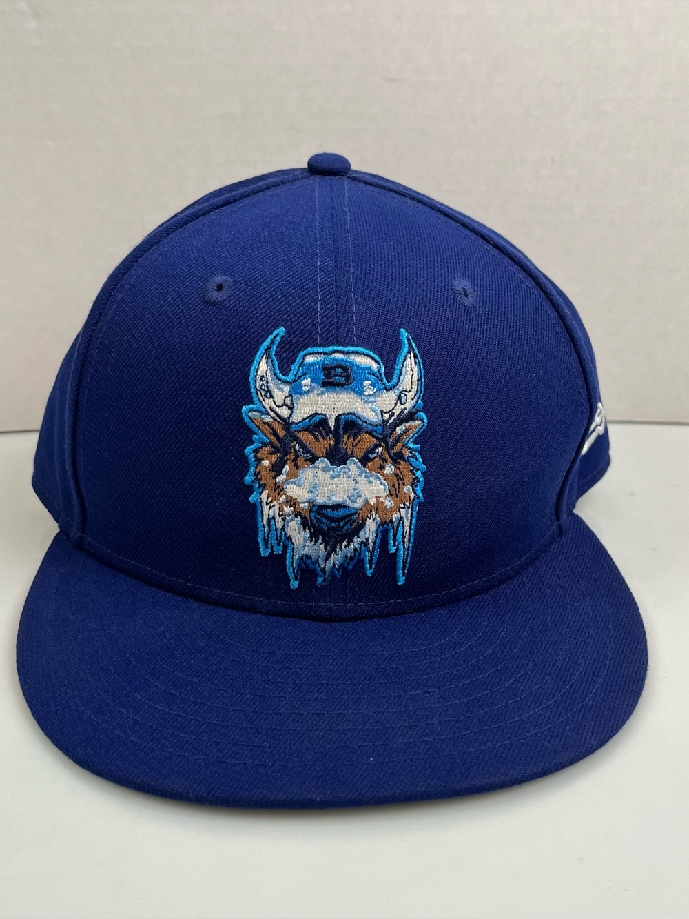 New Era Marvel Defenders of The Diamond 59Fifty Buffalo Bisons Men’s Size 7 5/8